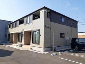 アデッソ外観写真