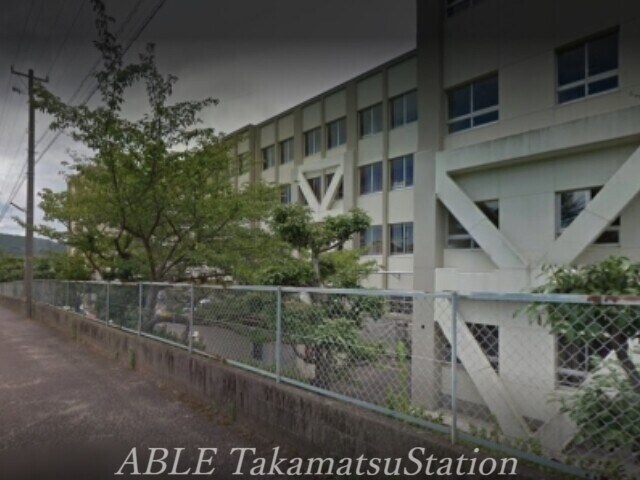 物件外観写真6　(高松市立鬼無小学校 754m)