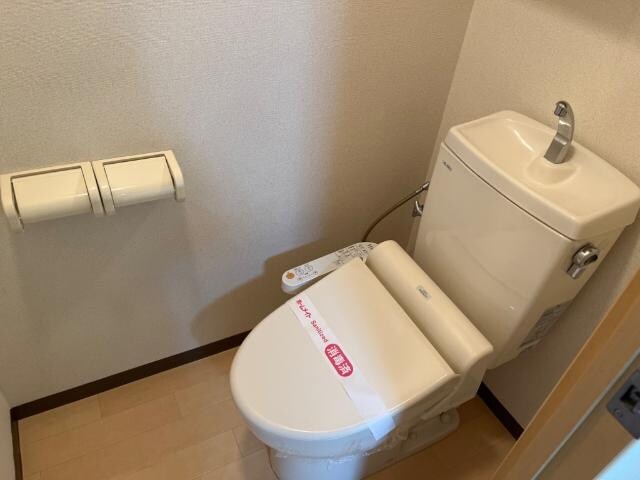 物件内観写真11　(シャワー付トイレ（イメージ）)