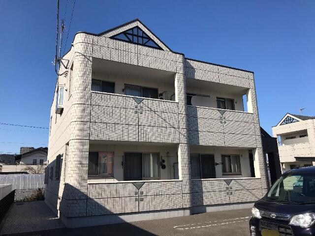 物件外観写真2　(外観写真（昼）)