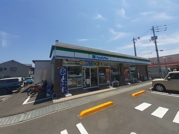 周辺環境(ファミリーマート高松太田店さんまで400m)