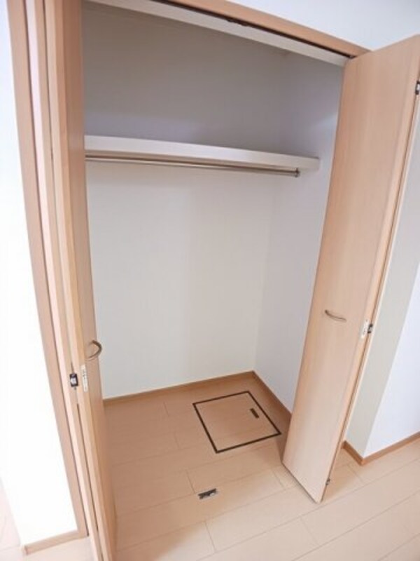 収納(便利な収納スペースです)