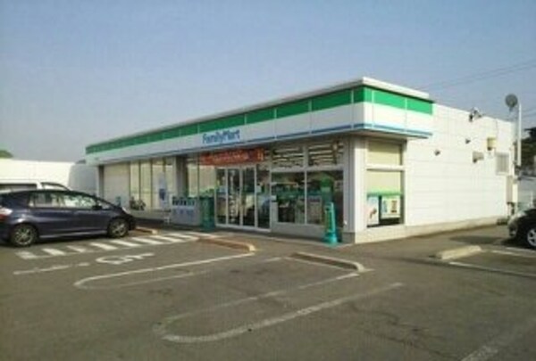 周辺環境(ファミリーマート高松香西北店様まで390m)