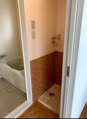 物件内観写真20　(洗濯機置場)