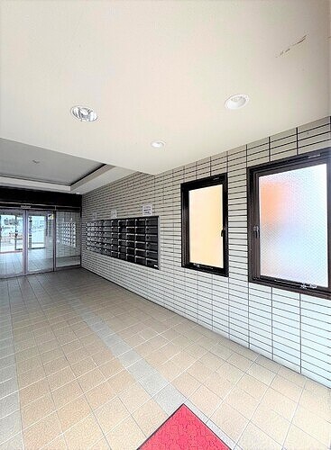 物件外観写真2　(エントランス)