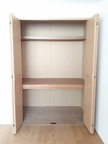 物件内観写真16　(大きなものも収納できそうです)