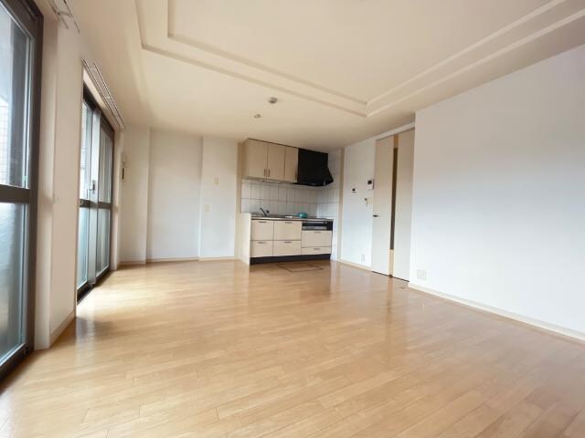 物件内観写真9　(リビング)