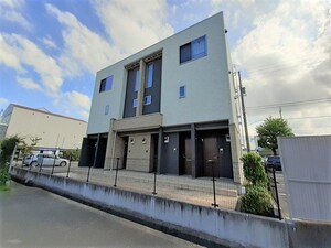 グローヴ・ガーデンⅧ外観写真