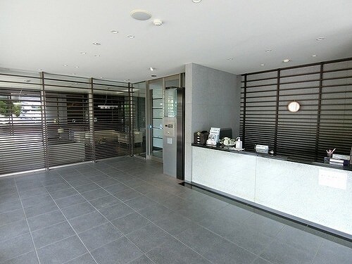 物件外観写真2　(エントランス)