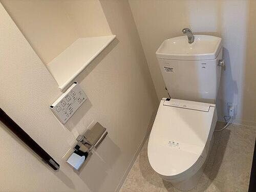 物件内観写真8　(トイレ（原状回復工事後2025/10）)