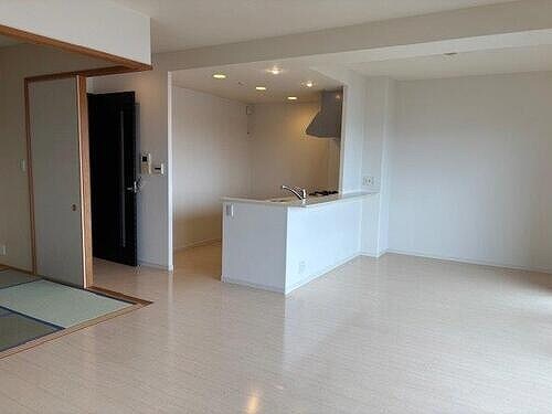 物件内観写真18　(リビング（原状回復工事後2025/10）)