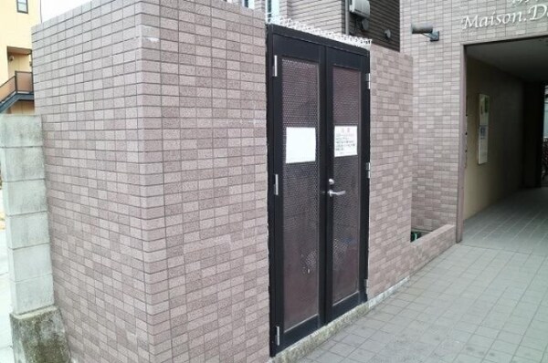 建物設備(敷地内ごみ置場)