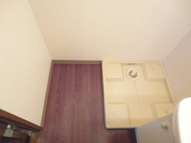 物件内観写真23　(洗濯機置場)