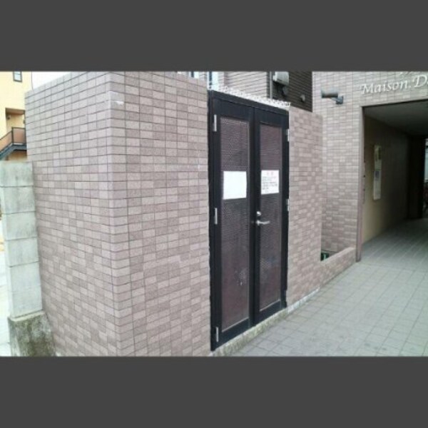 建物設備(敷地内ごみ置場)