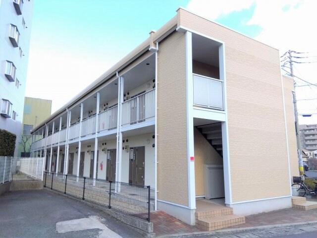 物件外観写真1　(2023年2月に外壁塗装しました。)