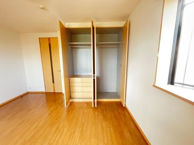 物件内観写真13　(クローゼット)