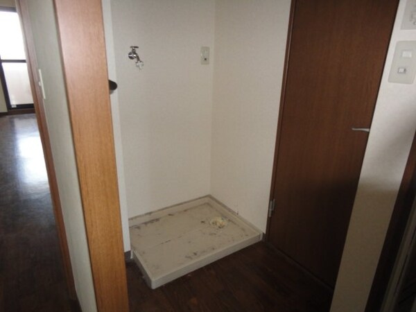 建物設備(洗濯機置場)