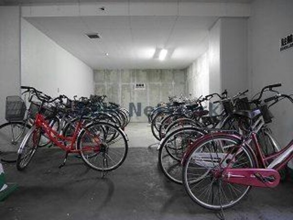 駐輪場