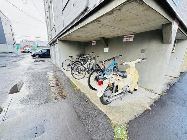 駐輪場