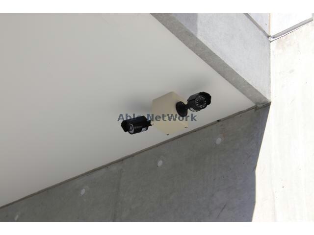物件外観写真7　(防犯カメラ)