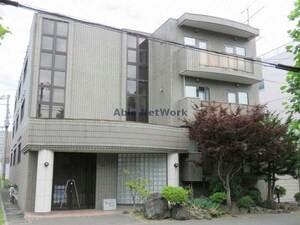 ドミトリ・クレスト外観写真