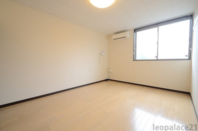 物件内観写真4　(備品や設備仕様は号室等により異なります現地をご確認下さい。)