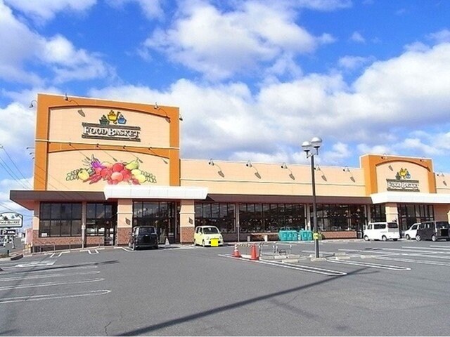 物件外観写真2　(ニシナ連島中央店まで600m)