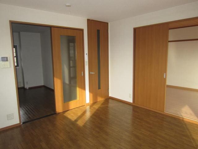 物件内観写真5　(洋室)