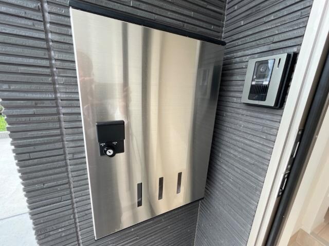 物件内観写真8　(専用宅配ボックス（イメージ）)