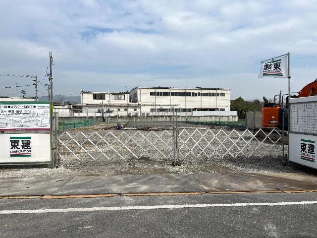 物件外観写真3　(建築現場)