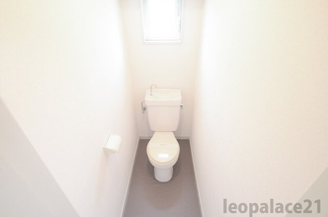 物件内観写真8　(備品や設備仕様は号室等により異なります現地をご確認ください。)