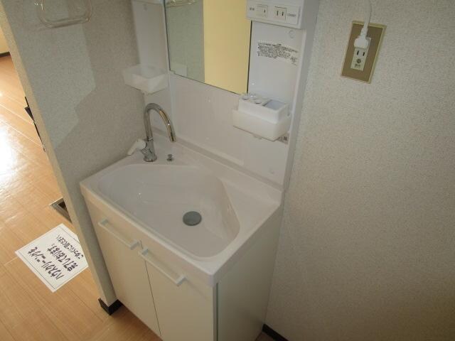 物件内観写真15　(洗面所)