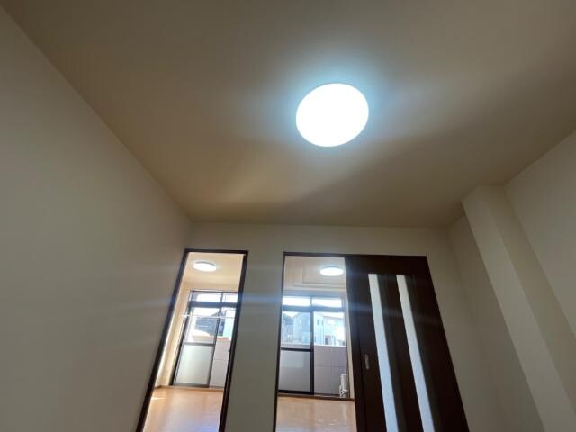 物件内観写真14　(照明)