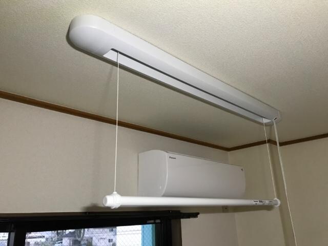 物件内観写真22　(室内物干し)