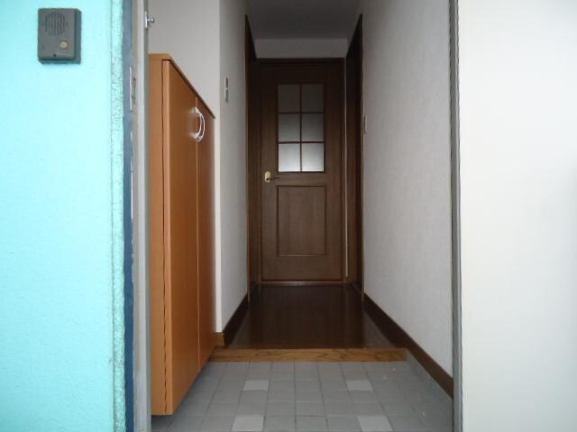物件内観写真28　(玄関)