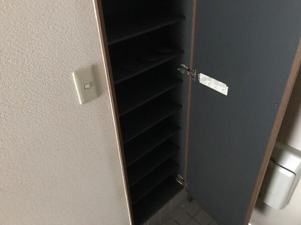 玄関(玄関)
