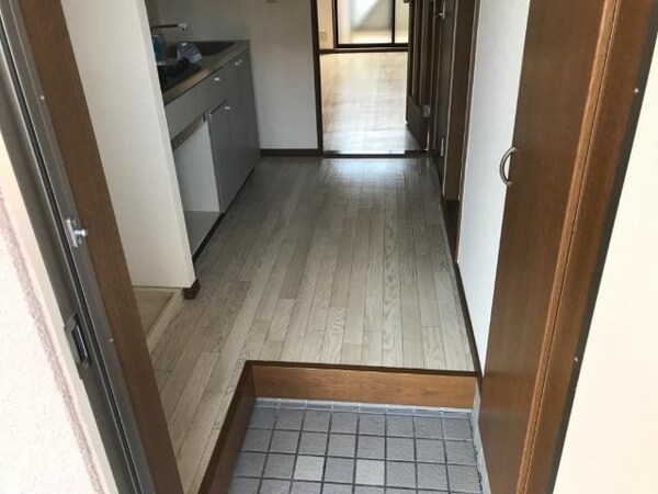 玄関(玄関)