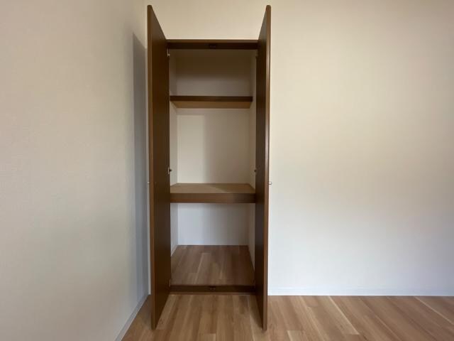 物件内観写真23　(収納)