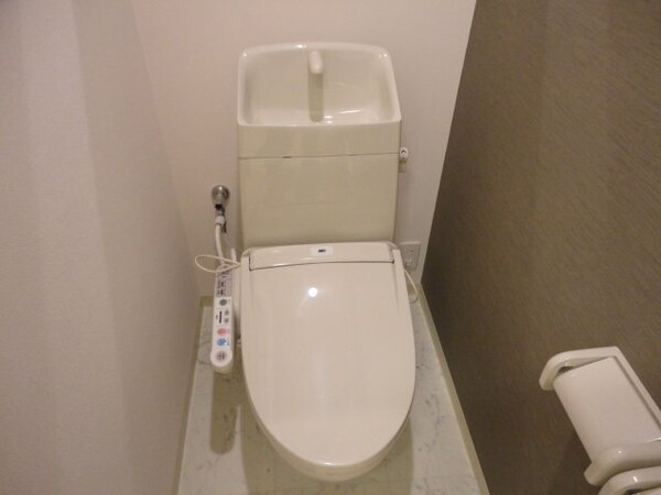 トイレ(シャワー付トイレ)