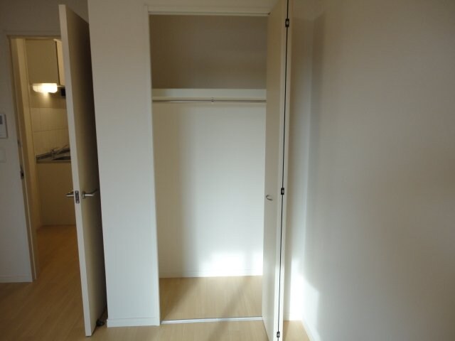 物件内観写真18　(収納)