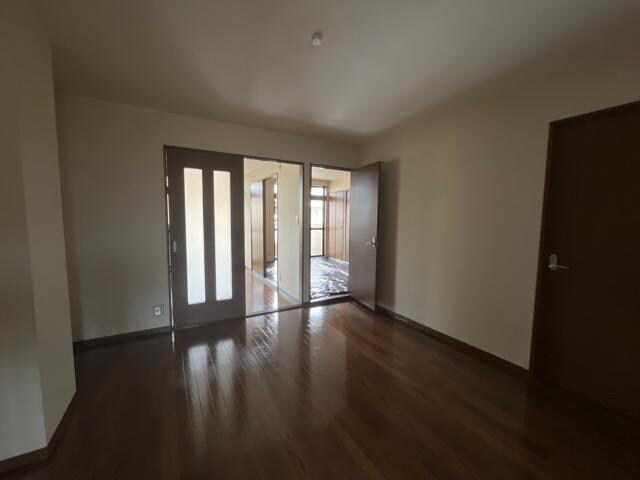 物件内観写真15　(リビング)