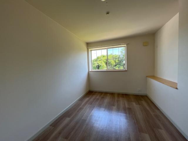 物件内観写真10　(室内)