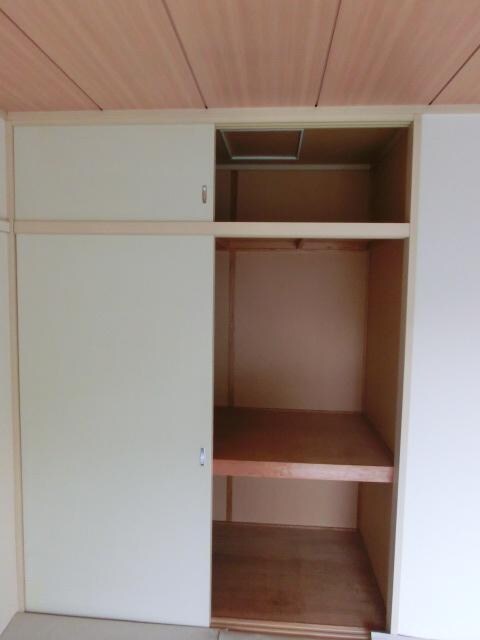 物件内観写真11　(収納)