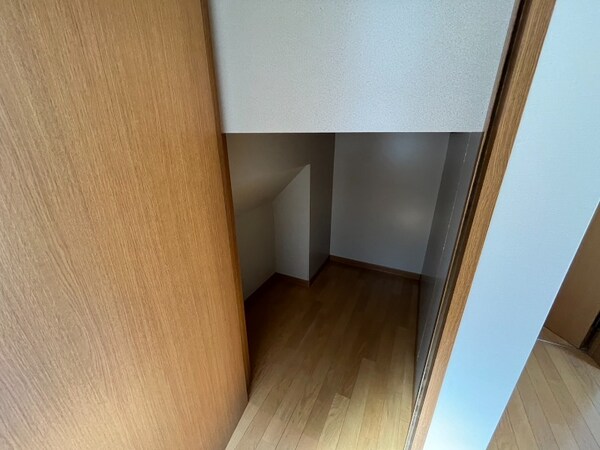 内装他