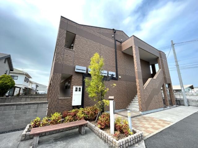 物件外観写真1　(外観写真（昼）)