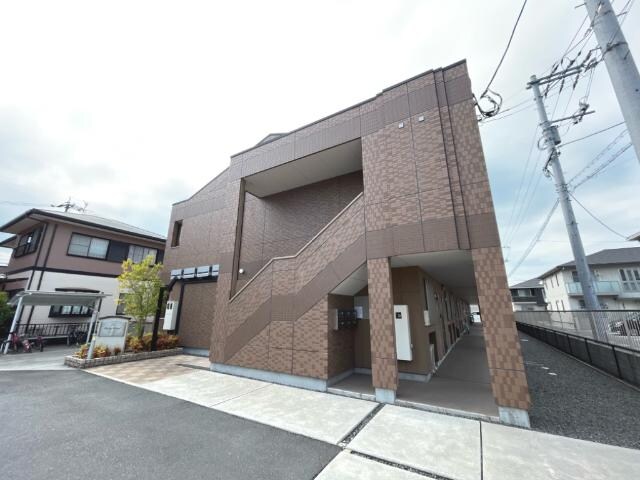 物件外観写真2　(外観写真（昼）)