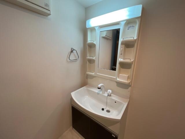 物件内観写真14　(洗面)