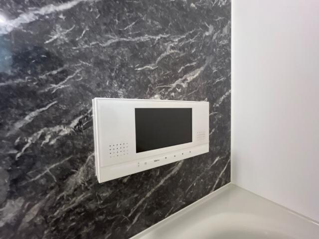 物件内観写真20　(浴室テレビ)
