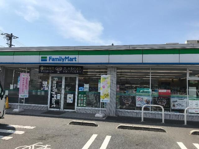 物件外観写真6　(ファミリーマート倉敷中島南店まで1,418ｍ)