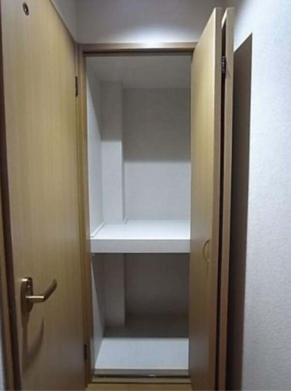 内装他